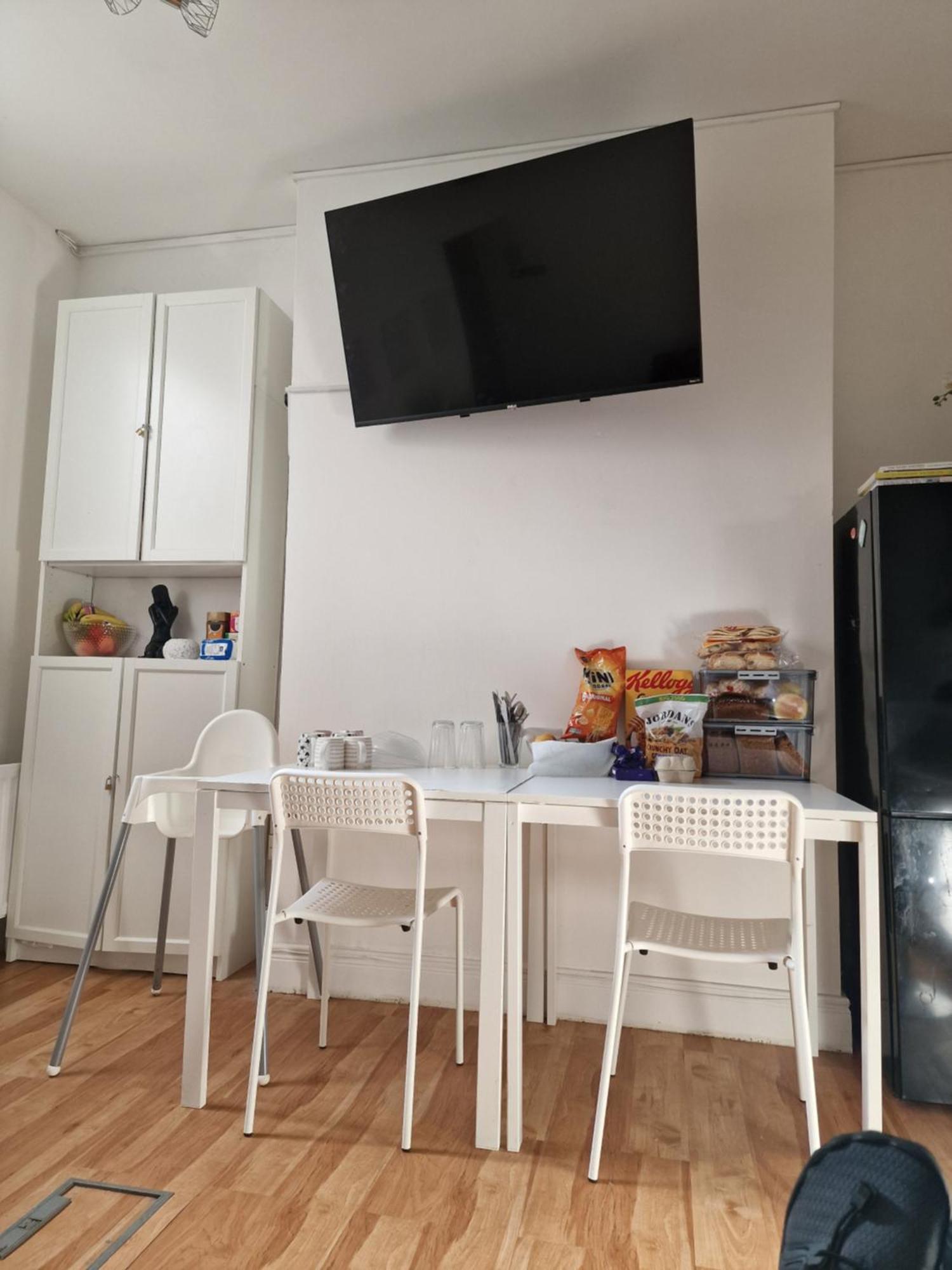 Aunty Katie'S House, Ni Tourist Board Certified & Located On The Main Oldpark Road To Belfast, With Free Continental Breakfast & Free Ultra Fast Sky Internet, Free Sky Sports & Free Sky Cinema, Self-Check In After 10Pm Gmt旅舍 外观 照片