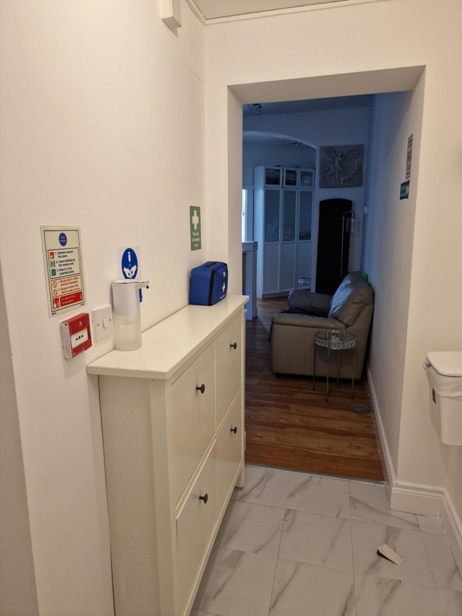 Aunty Katie'S House, Ni Tourist Board Certified & Located On The Main Oldpark Road To Belfast, With Free Continental Breakfast & Free Ultra Fast Sky Internet, Free Sky Sports & Free Sky Cinema, Self-Check In After 10Pm Gmt旅舍 外观 照片