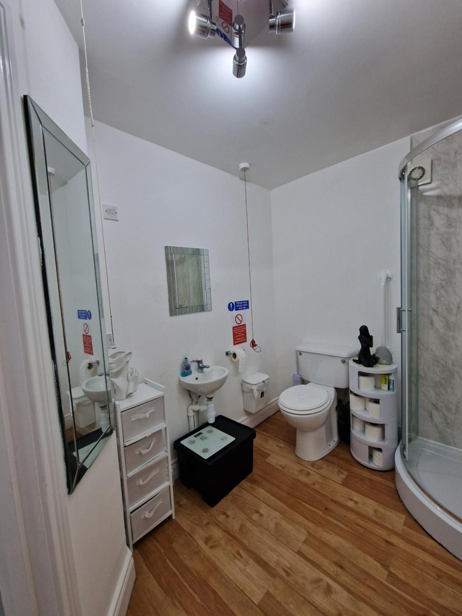 Aunty Katie'S House, Ni Tourist Board Certified & Located On The Main Oldpark Road To Belfast, With Free Continental Breakfast & Free Ultra Fast Sky Internet, Free Sky Sports & Free Sky Cinema, Self-Check In After 10Pm Gmt旅舍 外观 照片